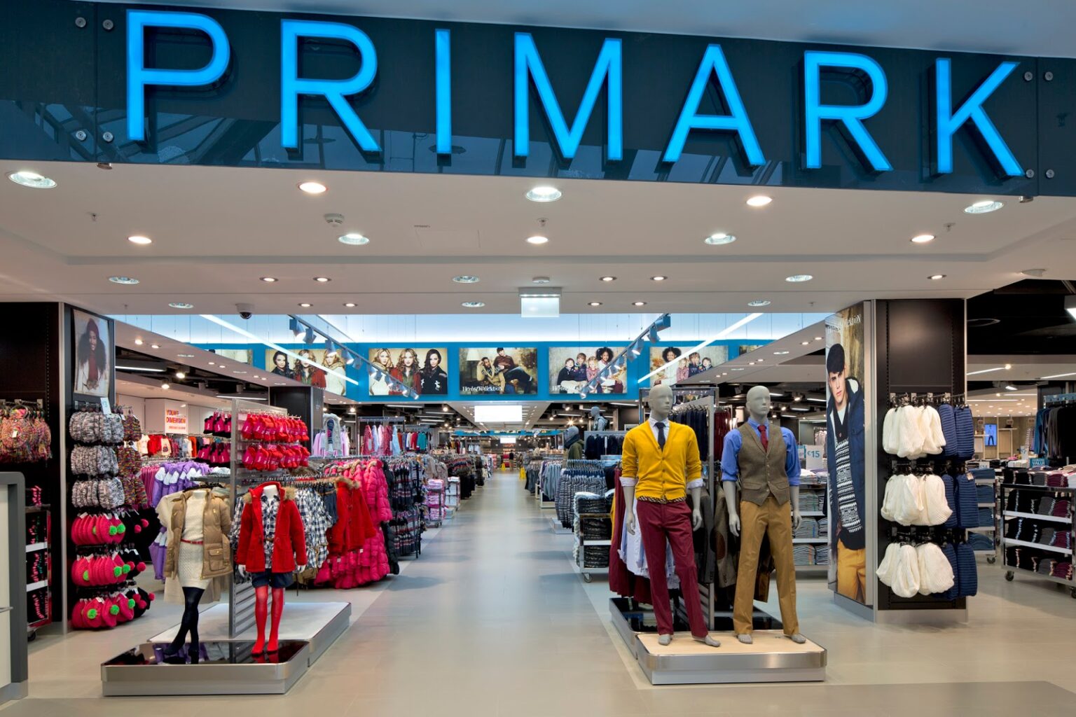 Primark apre nuovo punto vendita, assunzioni in arrivo: come candidarsi