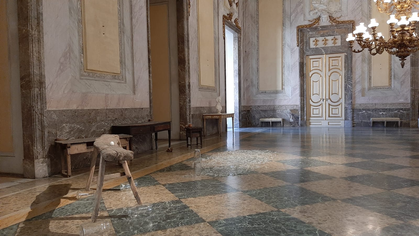 Reggia di Caserta: questa sera apertura straordinaria per la mostra Terrae Motus