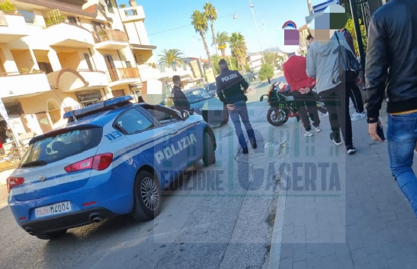 Sorpasso Sul Viale, Moto Contro Auto: Arriva Polizia