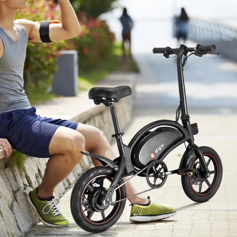 Bicicletta elettrica pieghevole Dyu: la più confortevole tra le mini