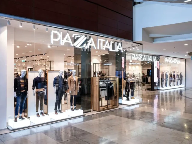 Piazza Italia assume