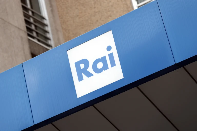 La Rai sta assumendo tecnici: basta la terza media. Come candidarsi
