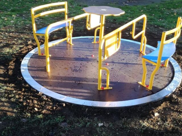 giostra rotondi bambino