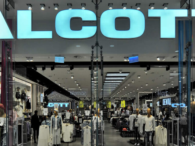 Alcott lavora con noi