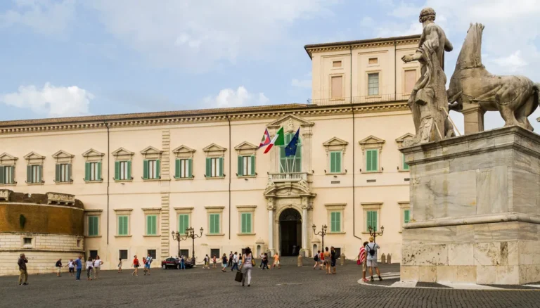 Il presidente della Repubblica cerca 25 impiegati: come fare domanda