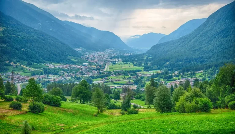 Centomila euro a fondo perduto per trasferirsi in uno di questi 33 Comuni spopolati