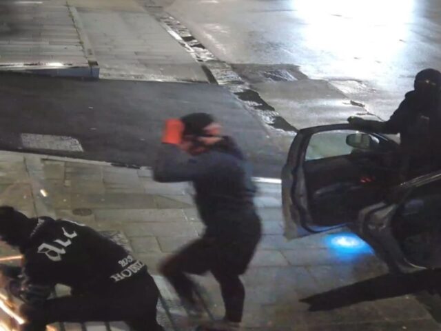 furto farmacia giugliano