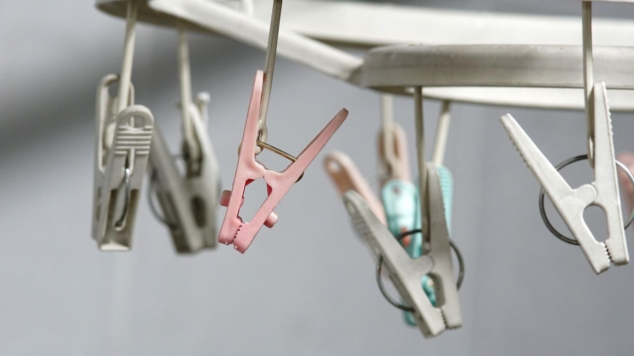 Asciugare i panni in casa fa male