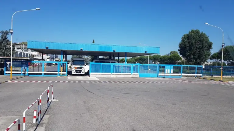 Caivano, esalazioni dalla PPG: controlli dopo il guasto a un silos