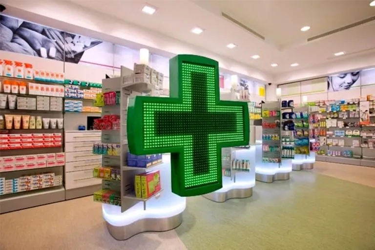 Si sente male mentre è in farmacia, portato d’urgenza in ospedale