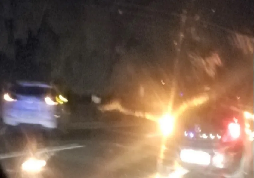 Scontro tra auto, paura sull’autostrada. FOTO