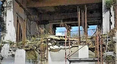 Nuovo stop ai lavori per la casa comunale: interdittiva antimafia blocca il cantiere