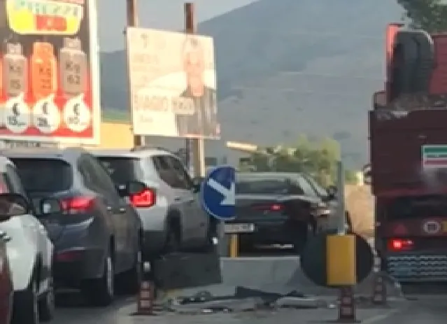 Altra carambola, si blocca ancora il Ponte degli Americani