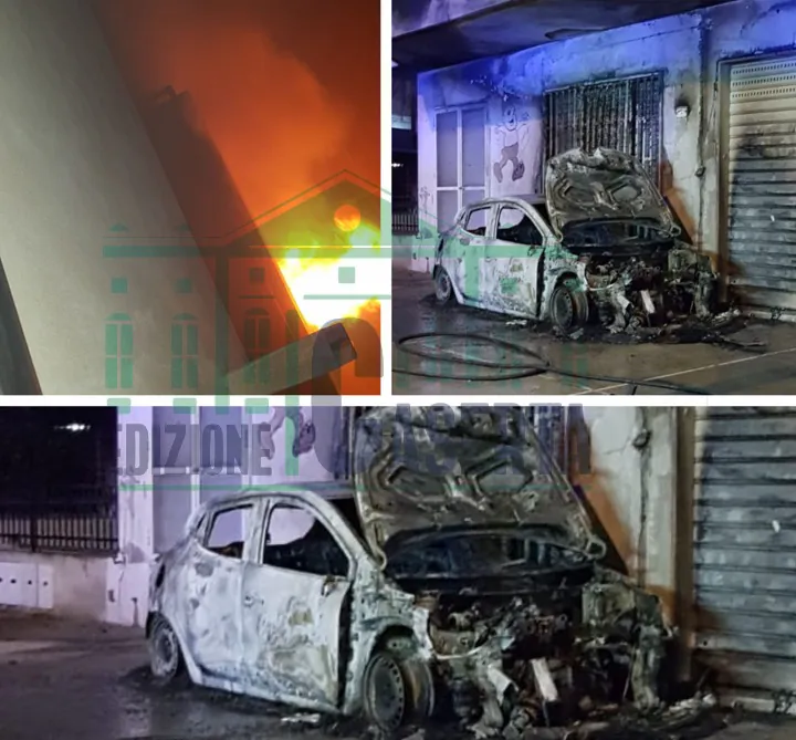Data alle fiamme la Clio di una coppia: pochi giorni fa lei aveva ricevuto avvertimento (FOTO E VIDEO)