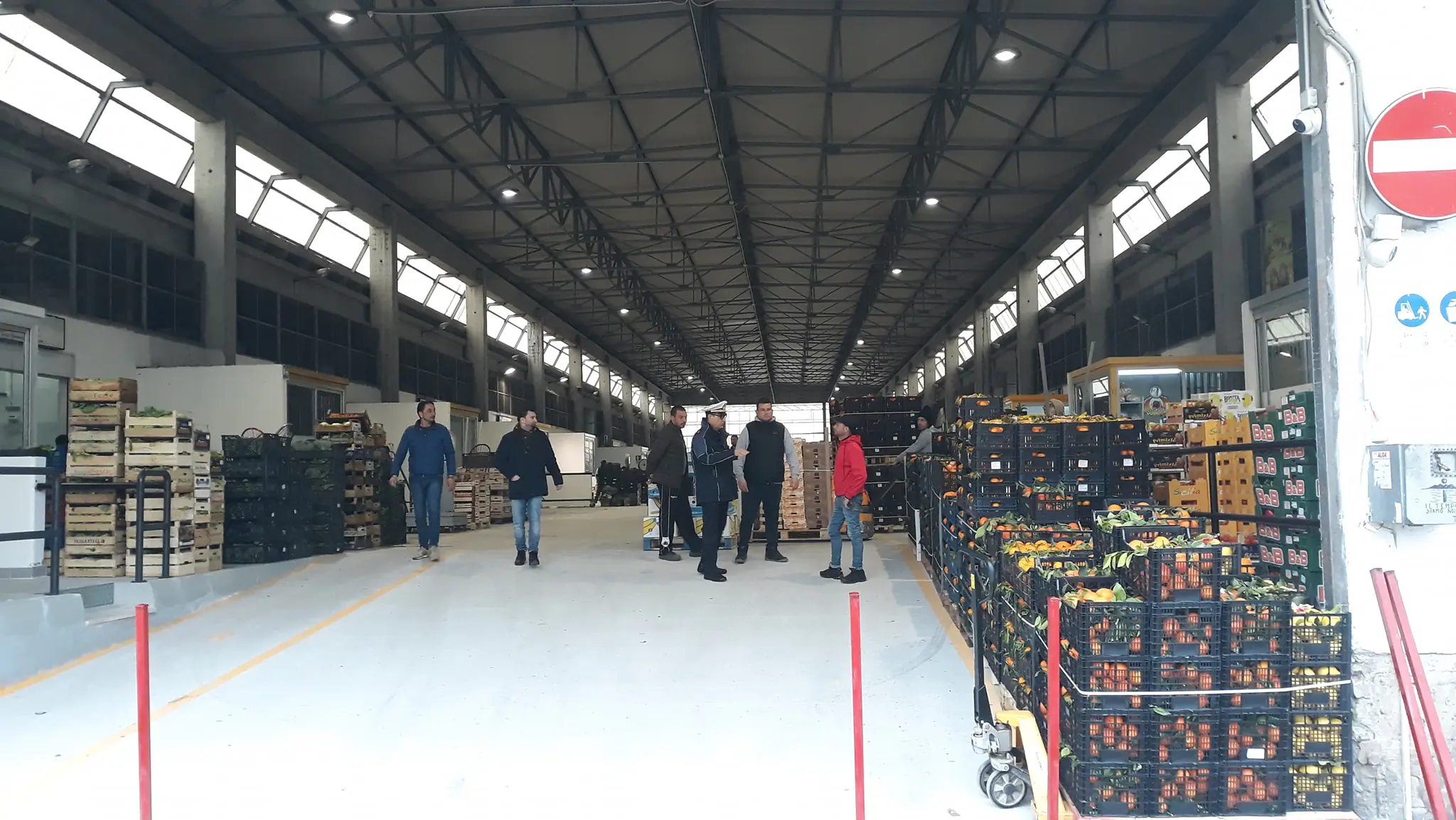 Riapre il mercato ortofrutticolo, De Filippo: “L’avevamo promesso e l’abbiamo fatto”
