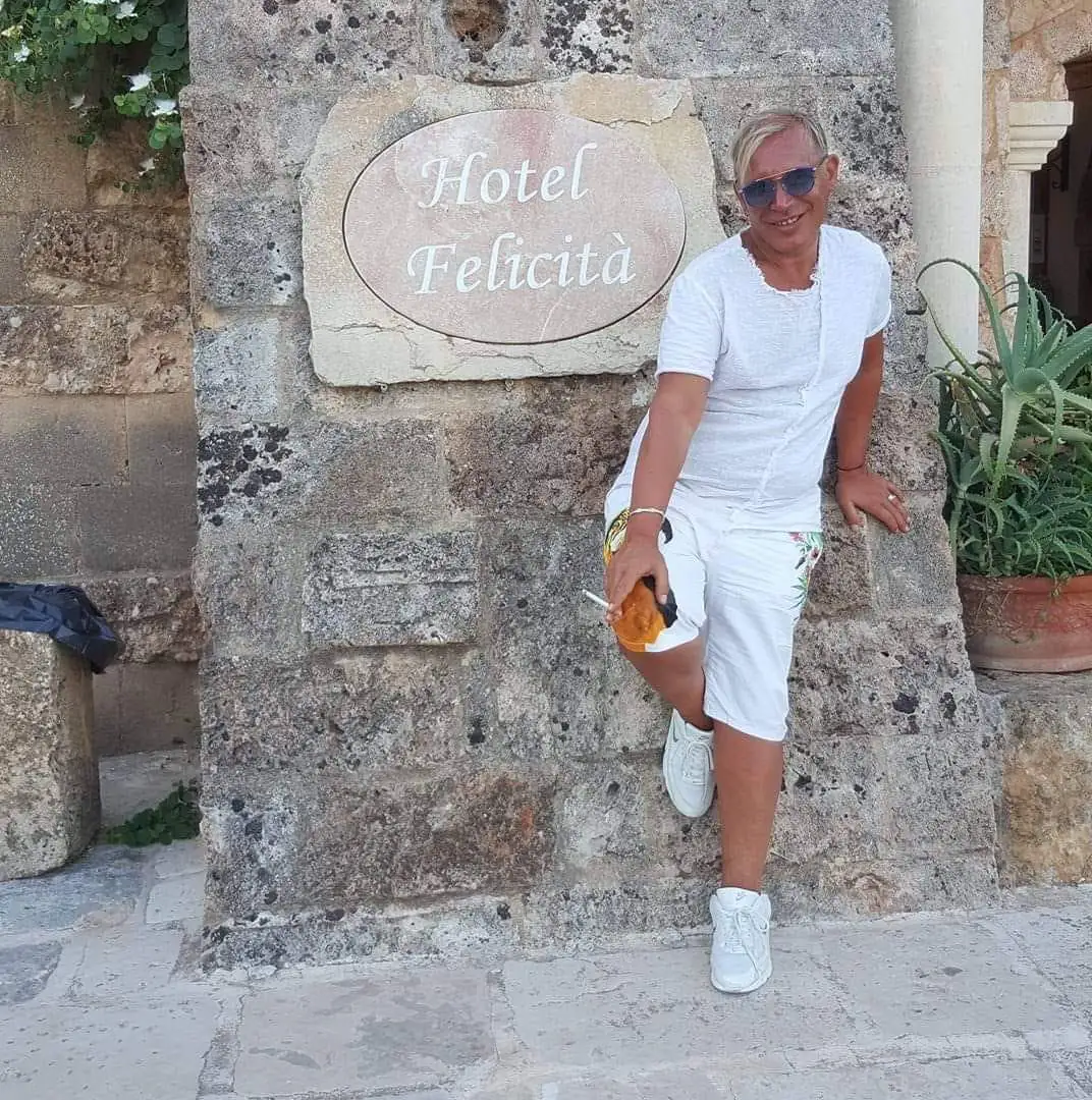 Muore a 51 anni, oggi l’addio: “Un cuore grande ha smesso di battere”