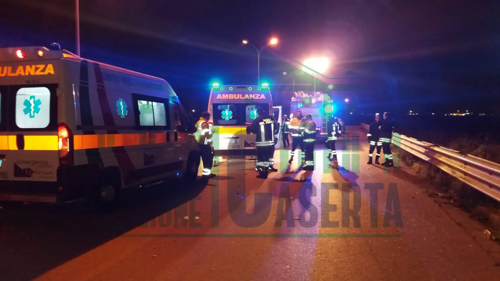 Auto ribaltata, un’intera comunità in ansia per i 4 giovani feriti. Tre sono fratelli, si prega per un 18enne