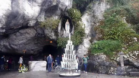 Coronavirus: il santuario di Lourdes chiude le piscine ai fedeli