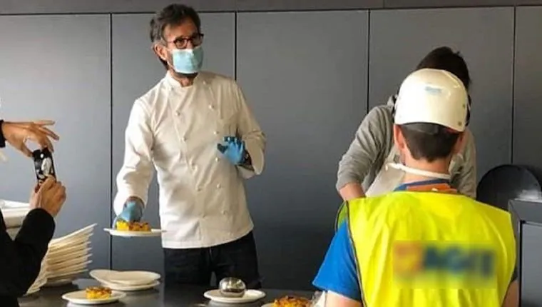 Chef stellato scende in campo per cucinare alla mensa dell’Ospedale di Milano. Uniti contro il Covid19