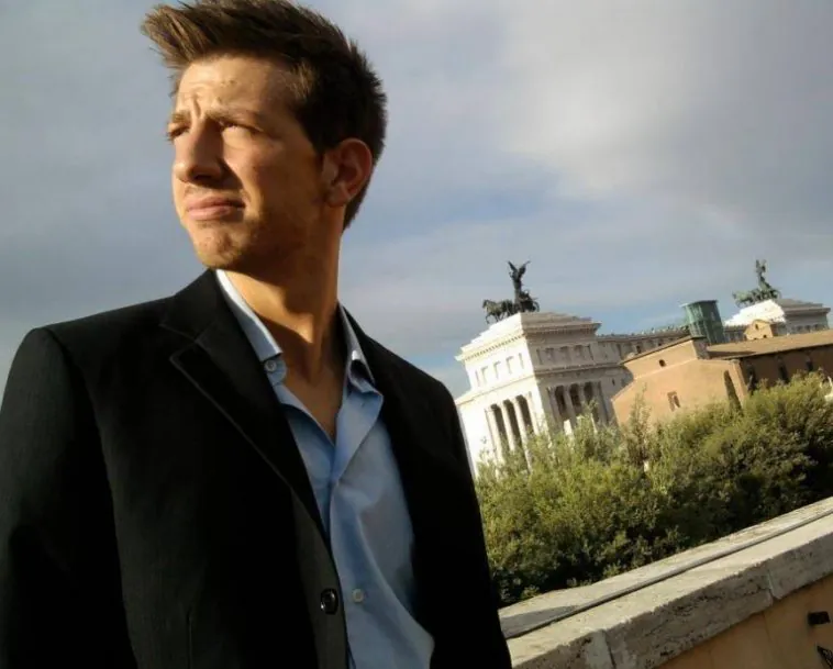 Una vita per il teatro. Da Gomorra all’Amica Geniale intervista a Christian Giroso