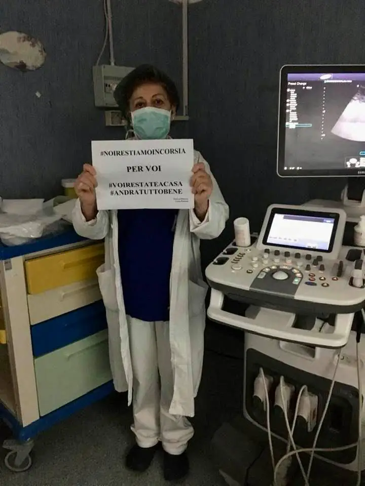 La lettera di un medico del civile: “Pronti a una guerra con 150 posti. Vediamo giovani intubati”
