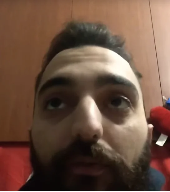 L’autore del video del presunto sputo sulla frutta, poi denunciato. ‘Ecco la mia verità’