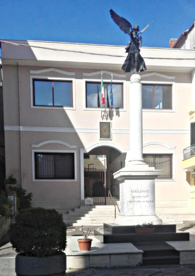 Sparanise, in arrivo 1500 mascherine e 20 mila euro per le famiglie in difficoltà a causa della crisi
