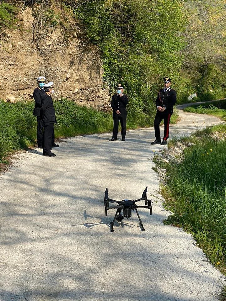 Il maxi drone spaventa anche i più temerari: la Pasquetta nel segno della ‘home’