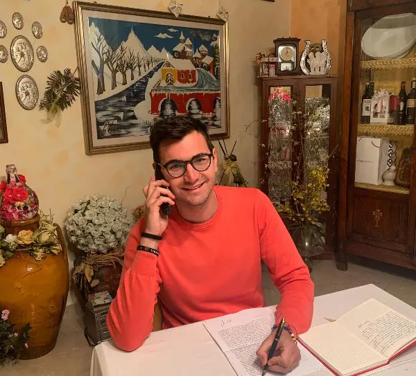 La lettera ai giovani dell’assistente del sindaco Ferrara