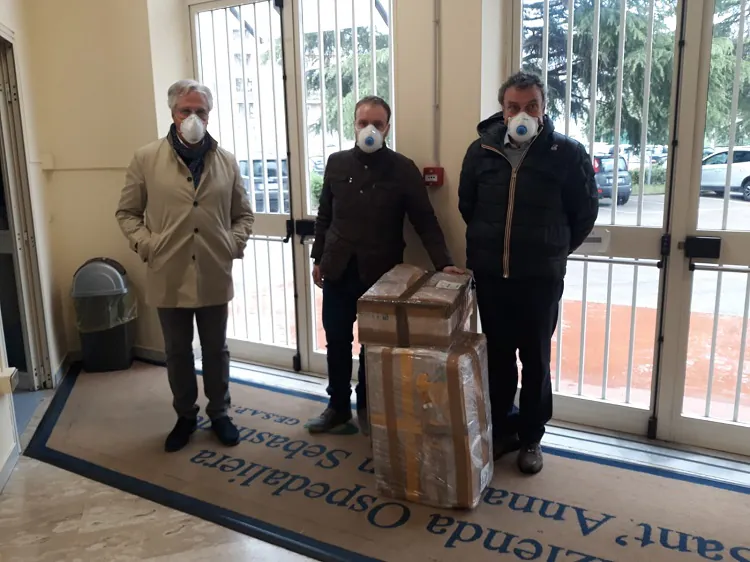 Il consigliere Petrillo dona 500 mascherine e 50 tute all’ospedale di Caserta