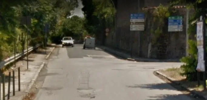 Si torna in strada e riprendono gli incidenti: scontro tra auto