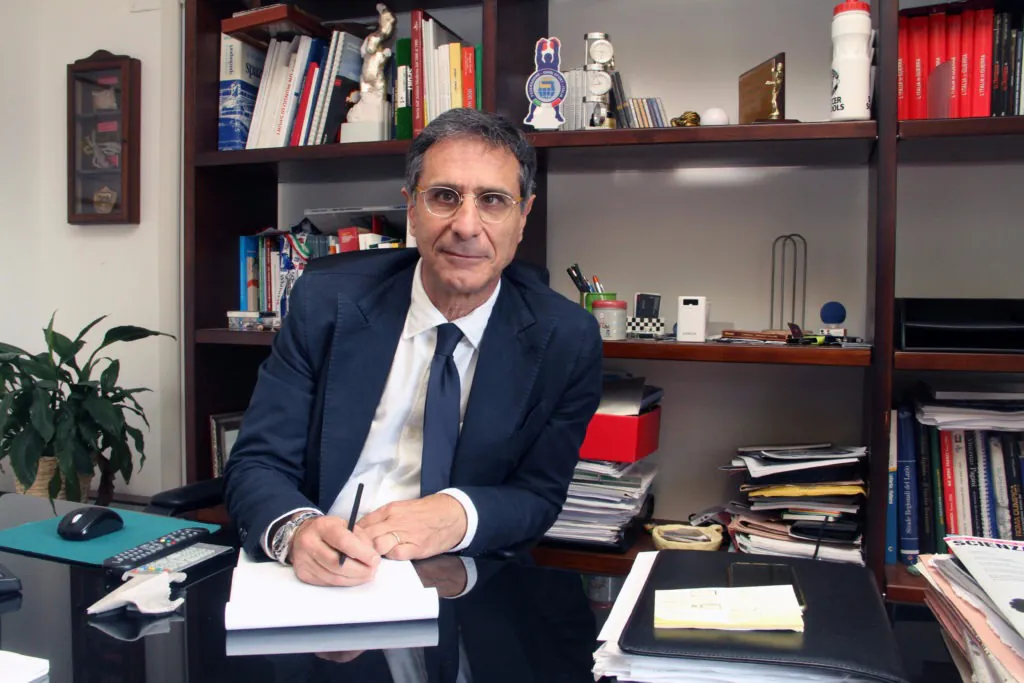 Famiglie allo stremo e centri di assistenza per i disabili ancora chiusi: interviene il sen. Claudio Barbaro