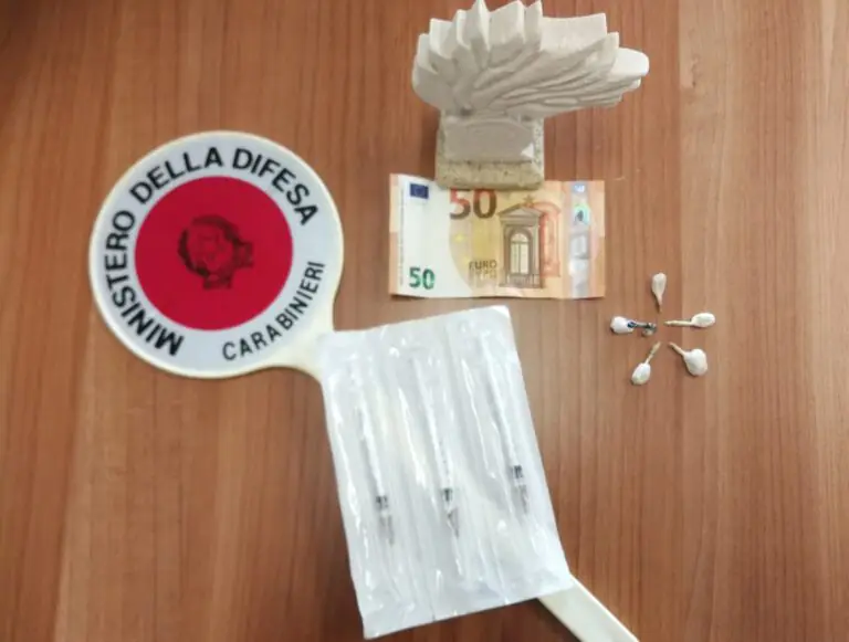 Carabinieri interrompono scambio di droga, fermato 45enne