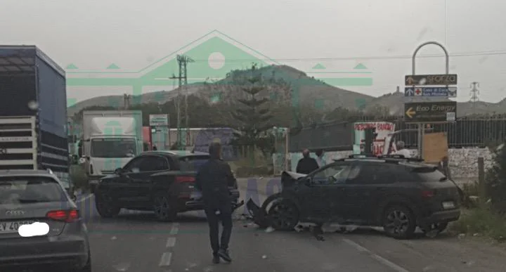 Incidente in via Ficucella, traffico in tilt