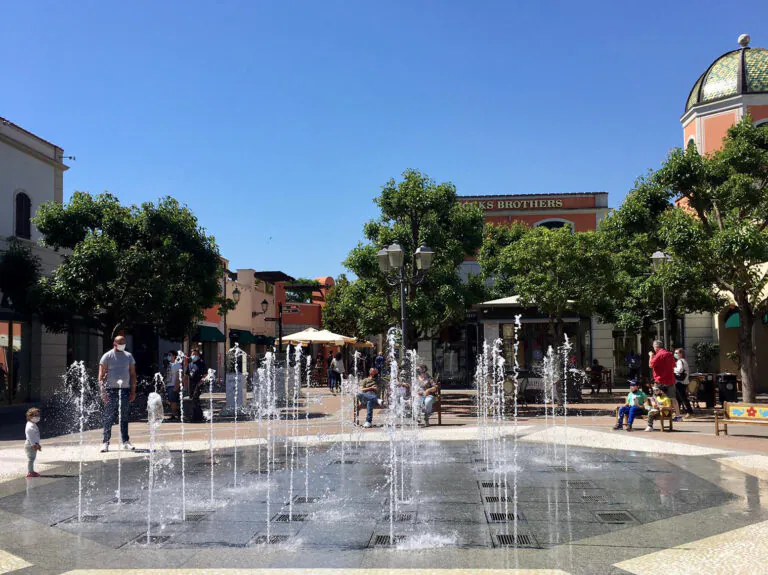 Arriva il Fashion Festival: musica, intrattenimento e sconti nello shopping center