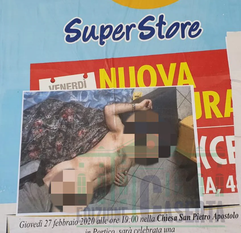 Tappezzata la città di foto di un commerciante nudo