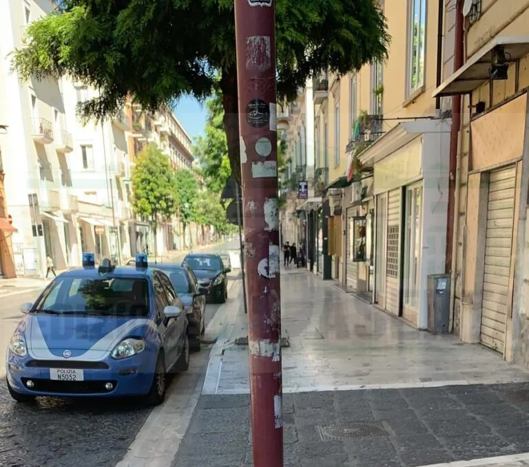 Dipendente comunale trovata morta in casa. L’ipotesi choc