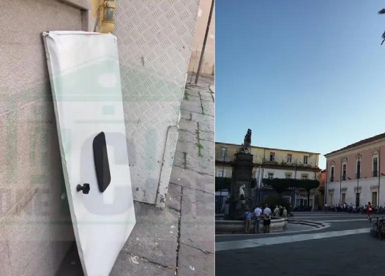 Pannello vola giù e finisce su una ragazza in bici, choc in centro. FOTO