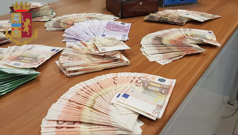 Covid distrugge tutto: Pil della Campania torna al 1988. Ognuno perde almeno 2500 euro