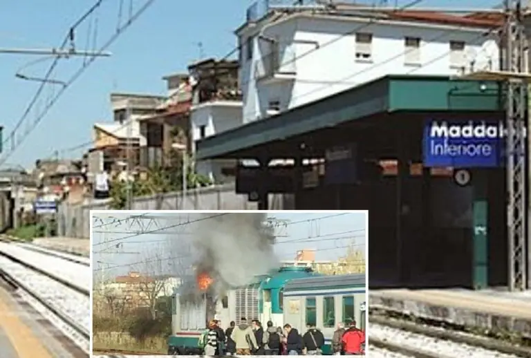 Treno in fiamme con passeggeri a bordo in stazione, choc sulla linea via Cancello