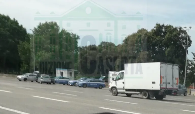 Rafforzati i controlli nel week-end: la Stradale pattuglia le uscite