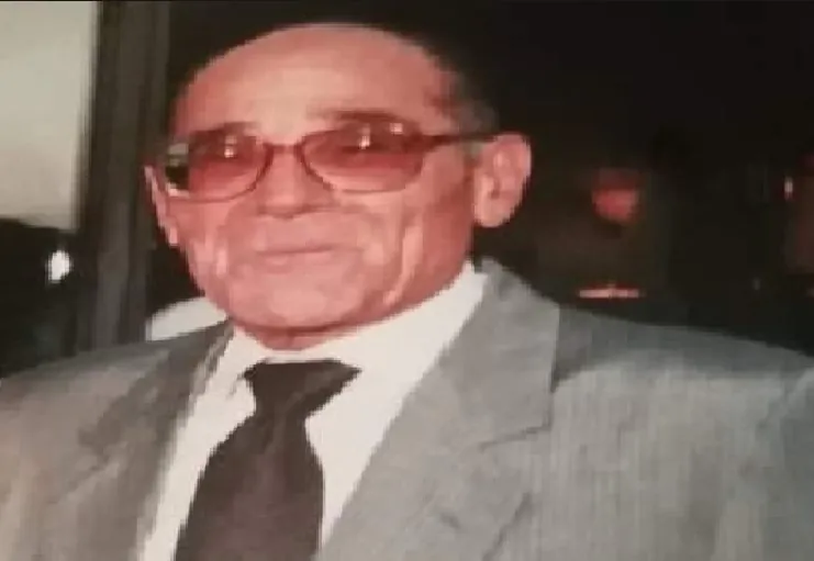 L’ultimo viaggio del professor Tartaglione. Il ricordo dell’ex sindaco: “Addio preside”