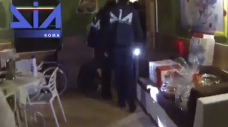 Casalesi, blitz da 22 milioni: confiscati 200 mezzi e 150 tra case e locali