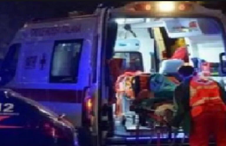 Dato per morto si risveglia nell’ambulanza mentre arriva il carro funebre