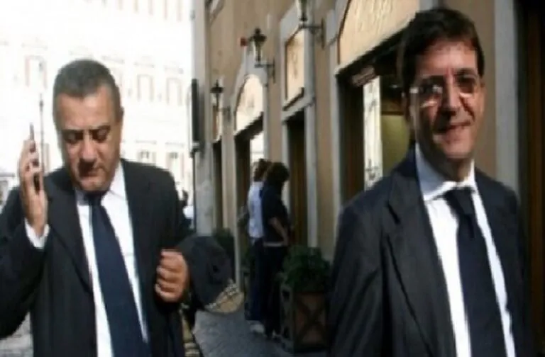 Cosentino-Cesaro, i segreti e il carabiniere infedele: “La pennetta è sparita”