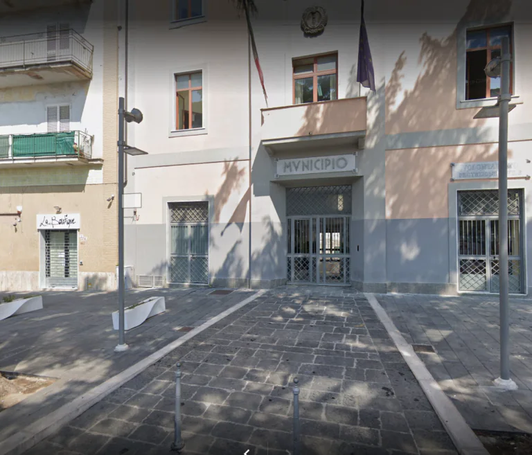 Avversari di Pirozzi in conclave, sul tavolo ci sono ancora 3 nomi