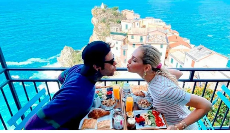 Prenotano al ristorante e non si presentano: nuova bufera sulla coppia Fedez – Ferragni