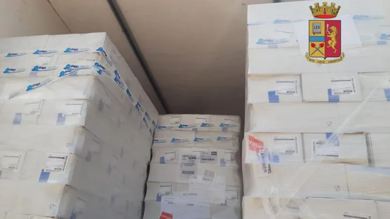 Rapina da film sulla 7bis, polizia recupera carico di 200mila euro di pesce. FOTO E DETTAGLI