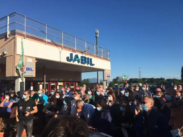 Jabil, parte ennesimo countdown per scongiurare i licenziamenti. Chiesto vertice al Mise