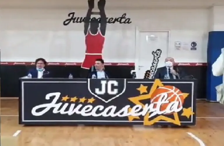 JuveCaserta, parte la rivoluzione di D’Andrea: “Palamaggiò polivalente, ci giocherà anche calcio a 5”